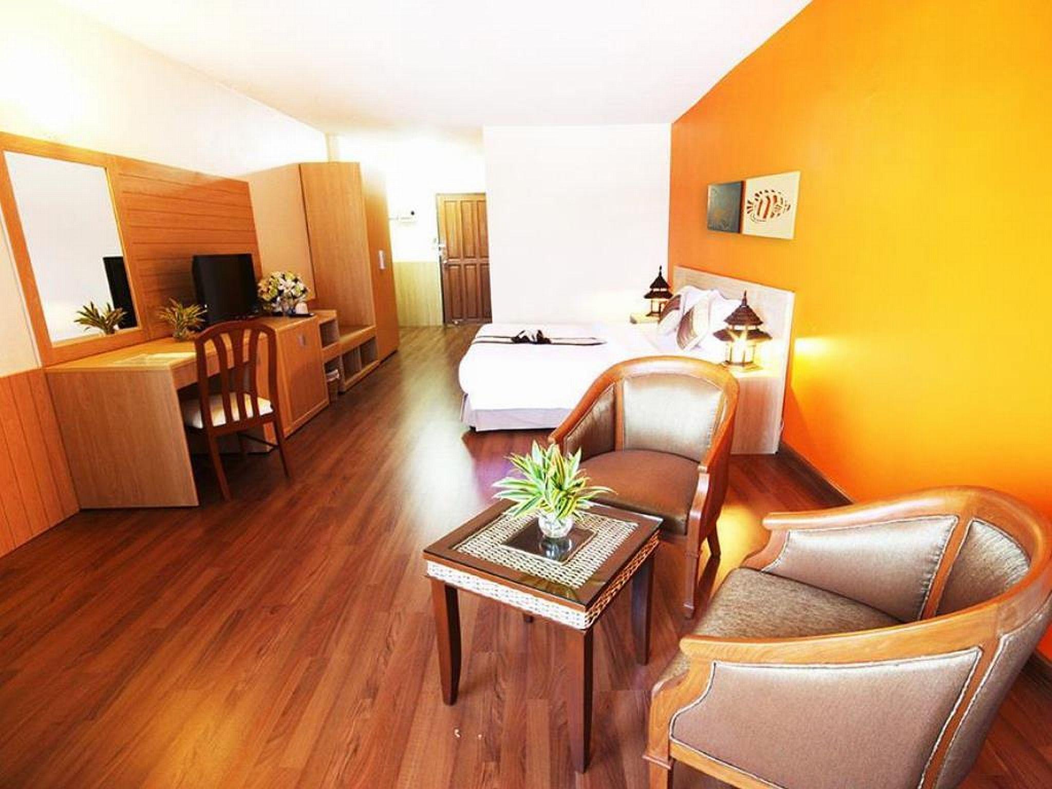 Golden Beach Cha-Am Hotel Екстер'єр фото