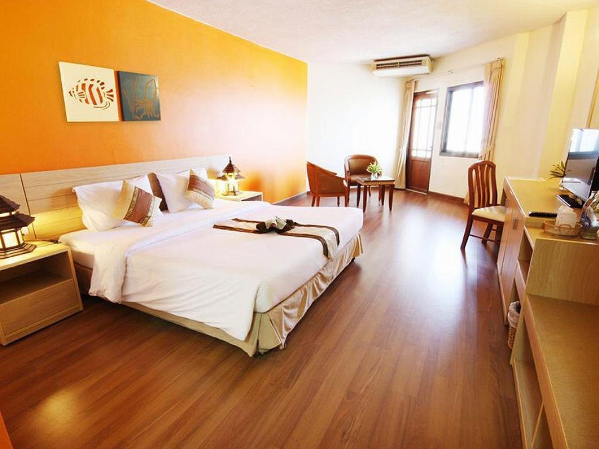 Golden Beach Cha-Am Hotel Екстер'єр фото