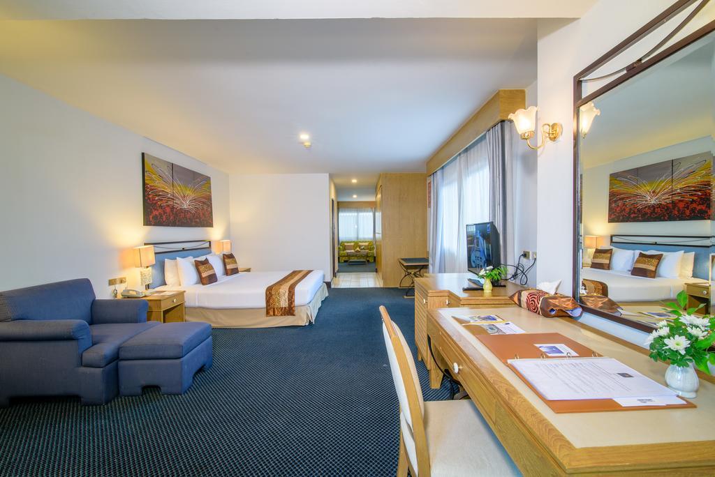 Golden Beach Cha-Am Hotel Екстер'єр фото